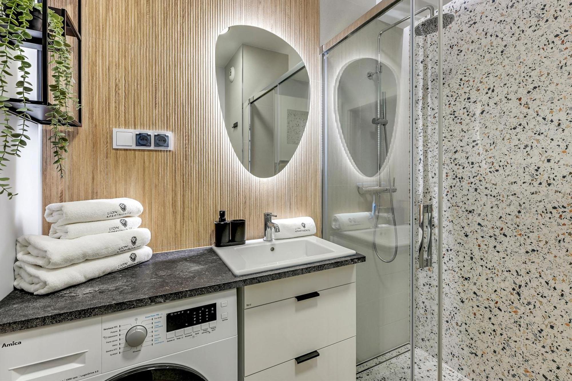 Angielska Grobla City Center By Lion Apartments غدانسك المظهر الخارجي الصورة